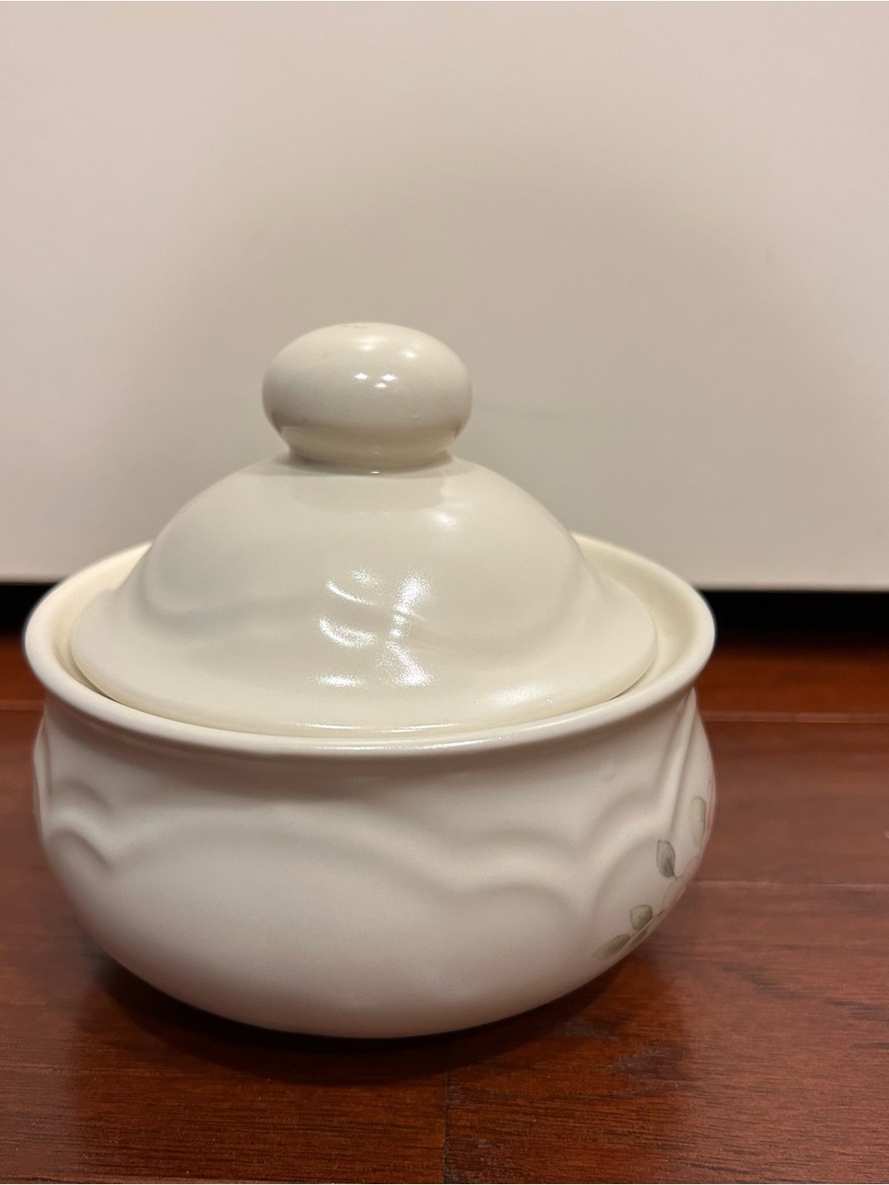 Vintage Pfaltzgraff Tea Rose Butter tub or spice/sugar tub and Lid - Picture 4 of 12